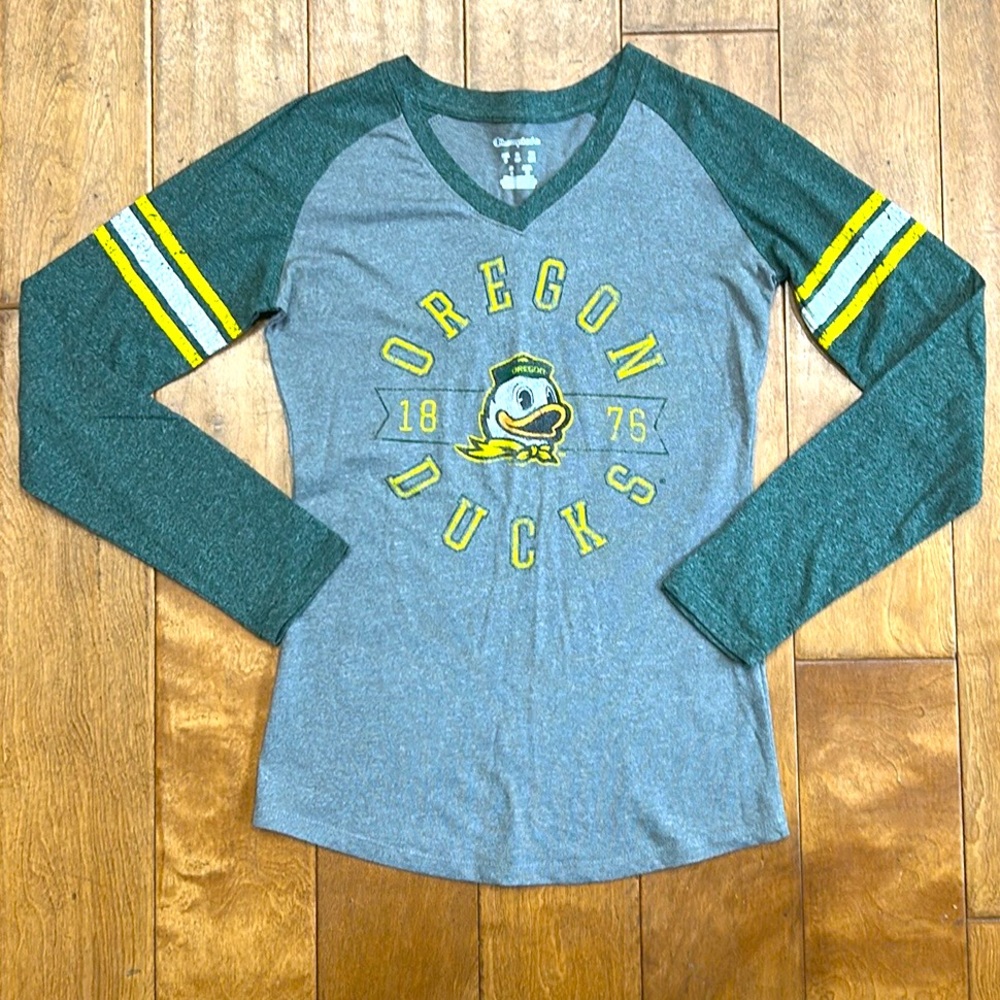 🐥 Champion Oregon Ducks Long Sleeve Shirt Small NWOT
